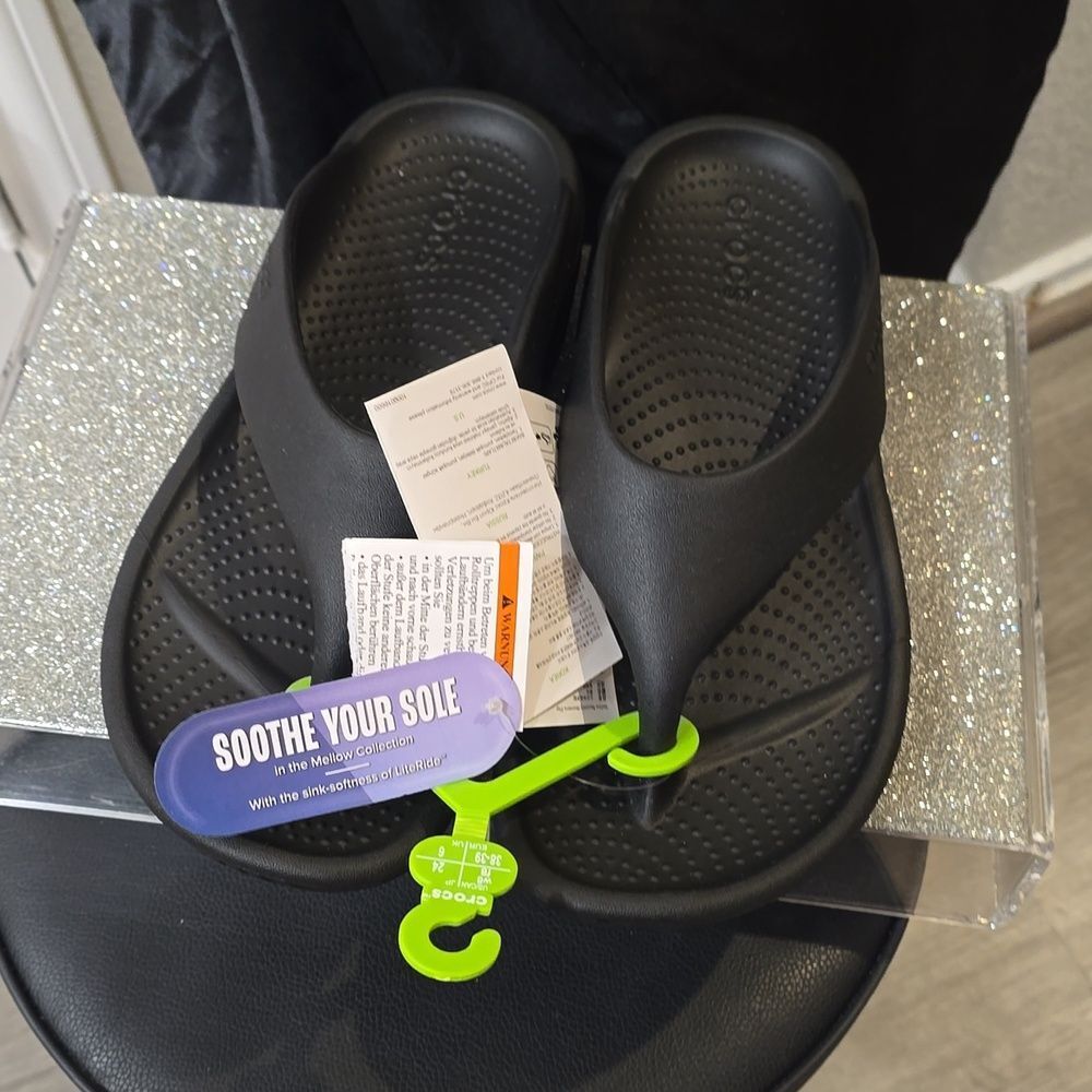 CROCS Mellow Recovery Flip-Flop Sandal- Black - Picture 9 of 11